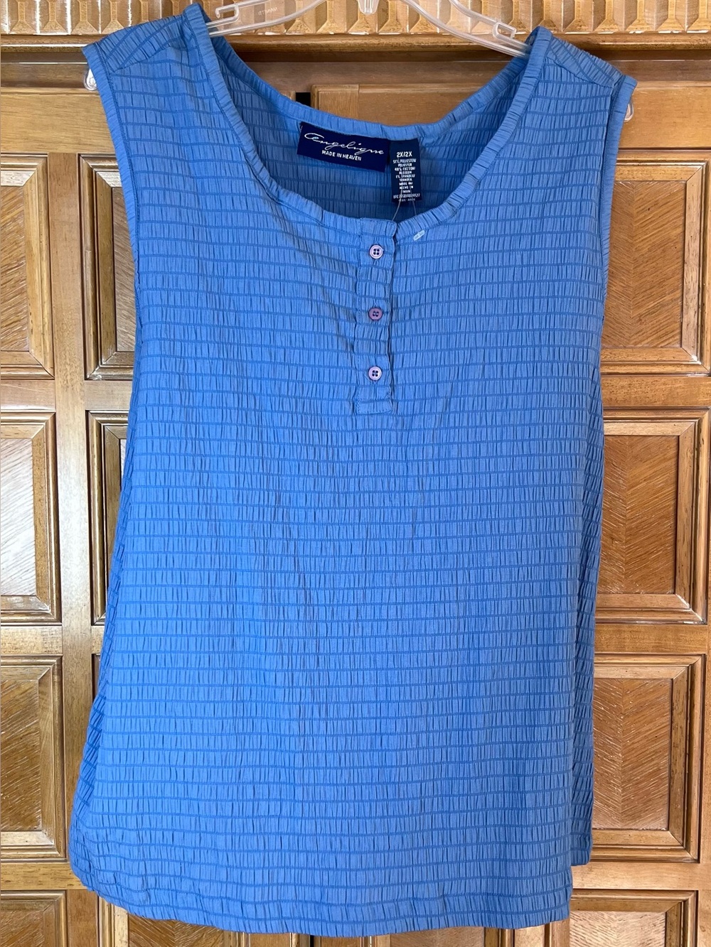 Angelina Made in Heaven 2X Plus Size Blue Textured Sleeveless Henley Tank Top